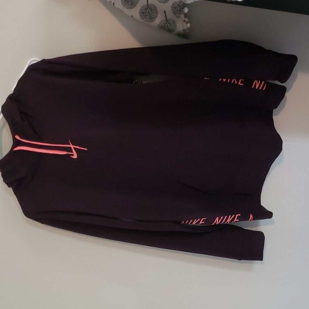 XL dri fit nike burgundy hoodie